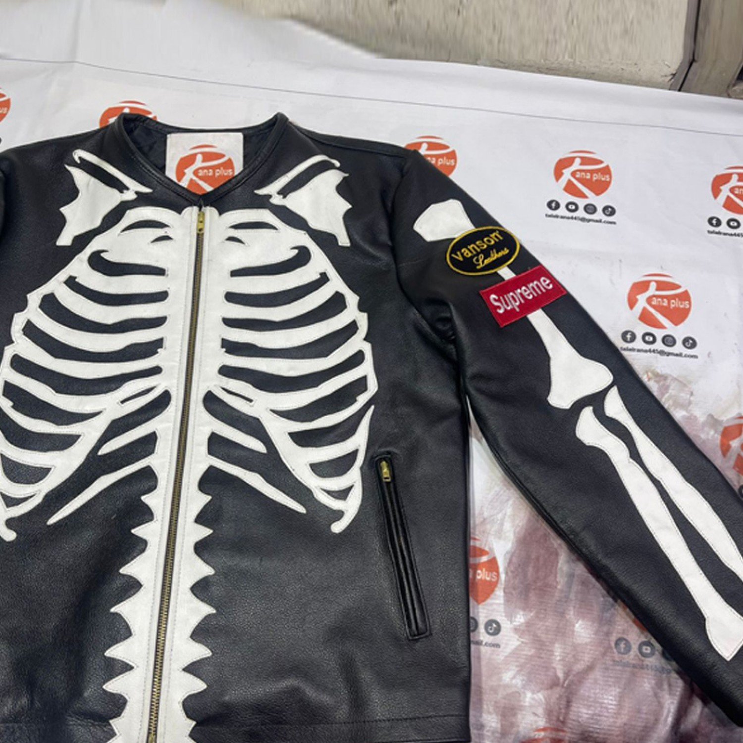 Men’s Leather Jacket